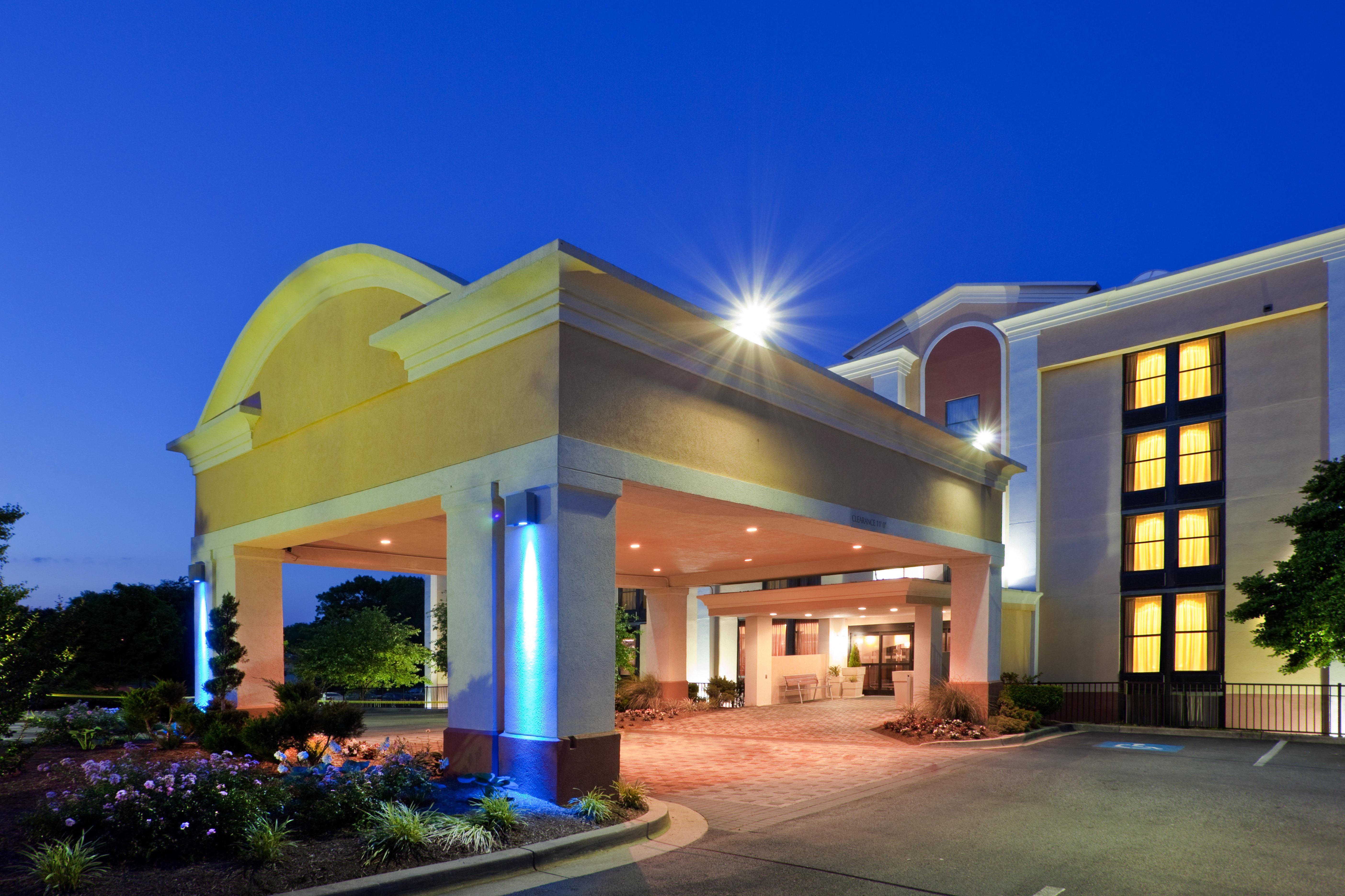 Holiday Inn Express Washington Dc East- Andrews Afb By Ihg Camp Springs Eksteriør billede